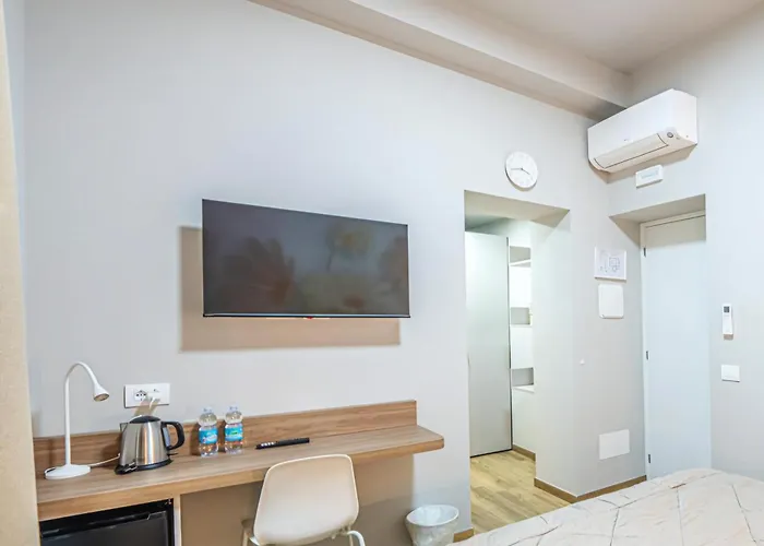 招待所 Miki Fiori 4*